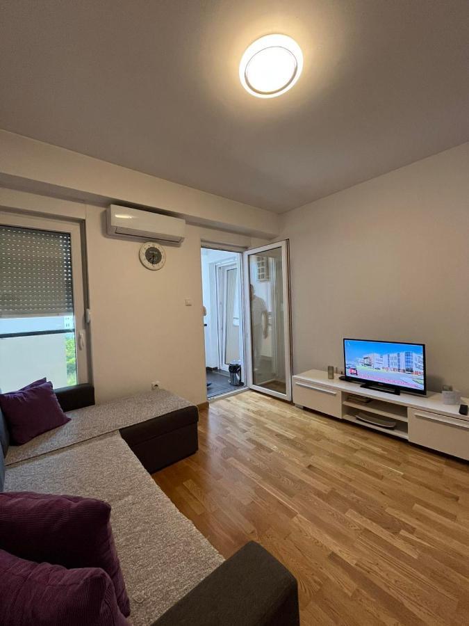 Apartman Lukana Banja Luka Exterior foto