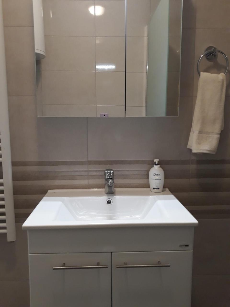 Apartman Lukana Banja Luka Exterior foto